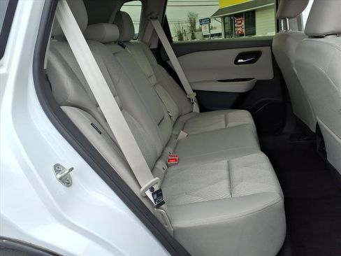 Certified 2025 Nissan Rogue SV image 14