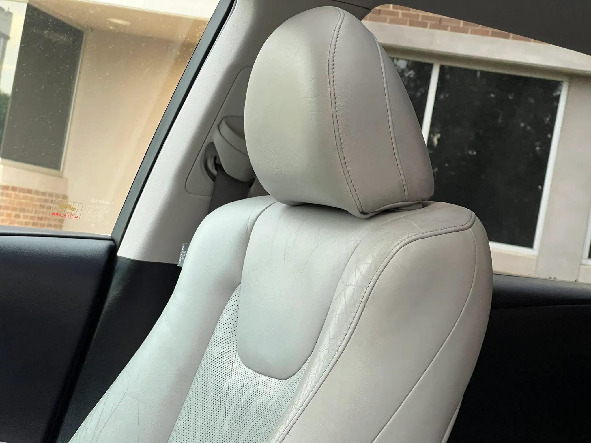 Used 2010 Lexus RX 450h AWD image 32