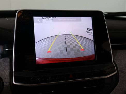 Used 2025 Jeep Compass Latitude AWD/4WD image 6