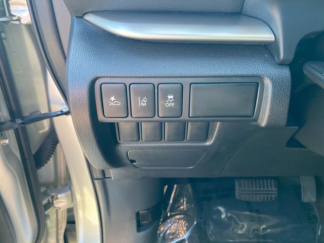 Used 2022 Mitsubishi Eclipse Cross SE AWD/4WD image 18