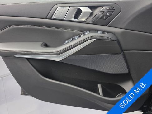 Used 2021 BMW X7 xDrive40i w/ Executive Package 2 AWD/4WD image 26