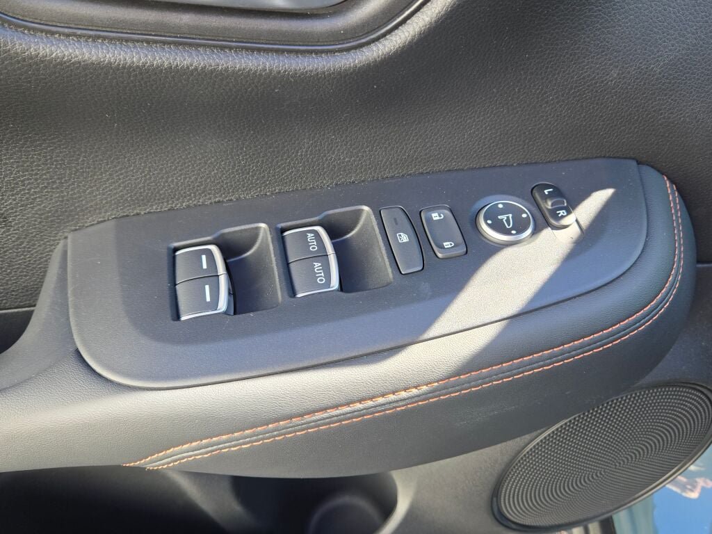 Used 2024 Honda HR-V Sport image 20
