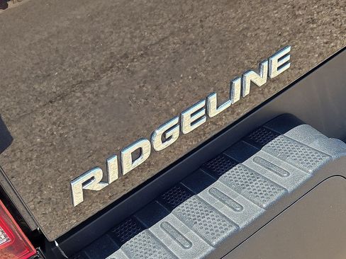 Used 2023 Honda Ridgeline Sport image 11