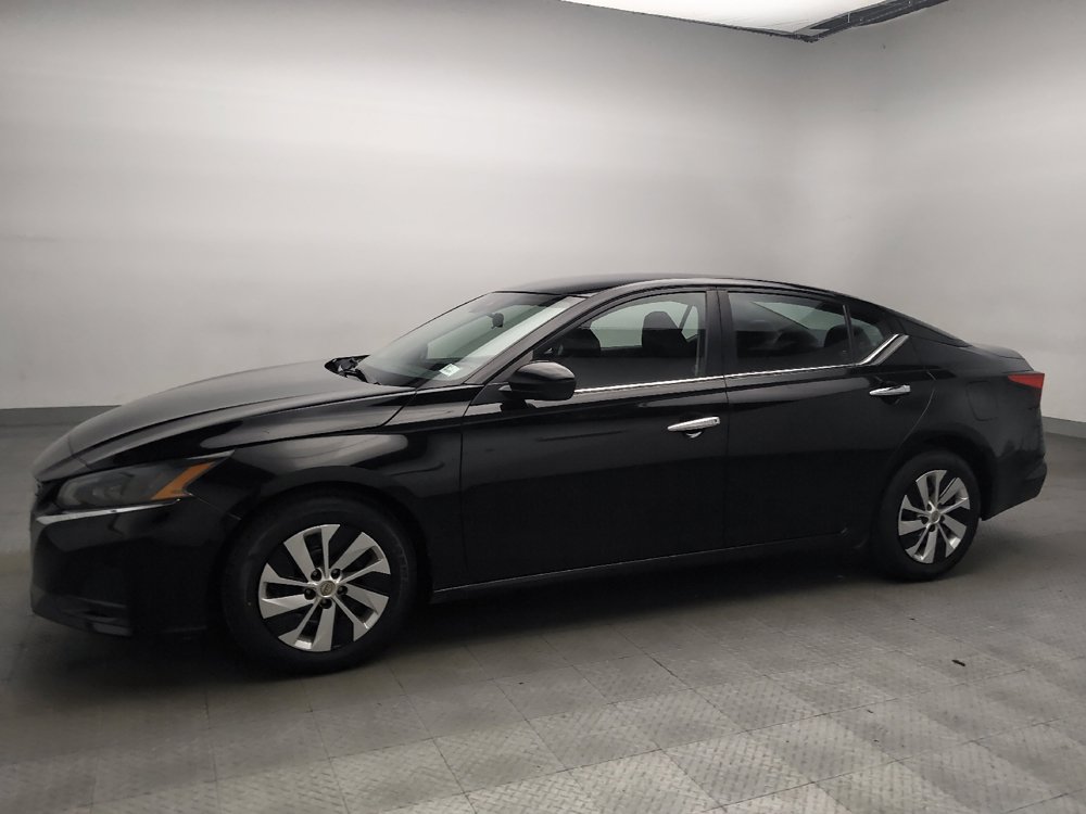 Used 2023 Nissan Altima 2.5 S FWD image 2
