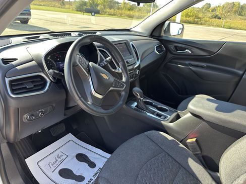 Used 2023 Chevrolet Equinox LT image 23