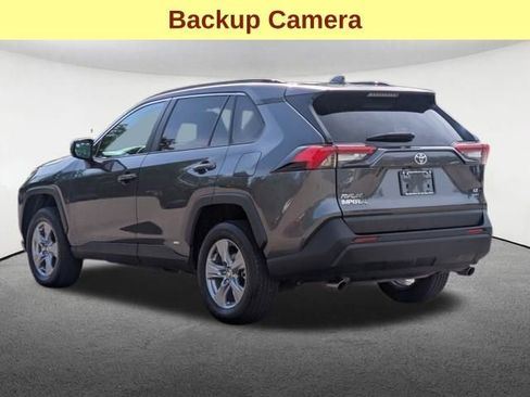 Used 2025 Toyota RAV4 LE AWD/4WD image 8
