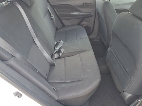 Used 2024 Nissan Kicks SV image 28