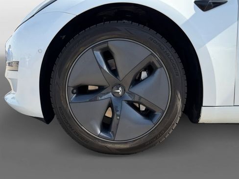 Used 2019 Tesla Model 3 Long Range image 16