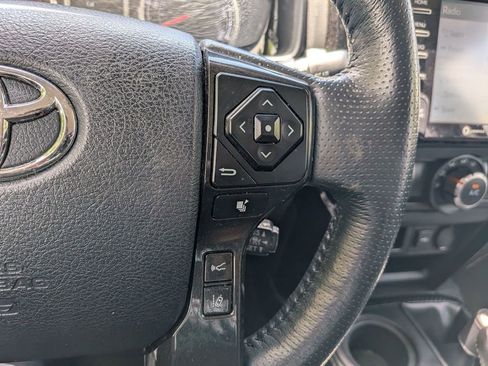 Used 2024 Toyota 4Runner TRD Off-Road Premium AWD/4WD image 21
