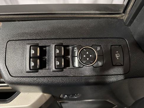 Used 2017 Ford F250 Lariat w/ Chrome Package AWD/4WD image 5
