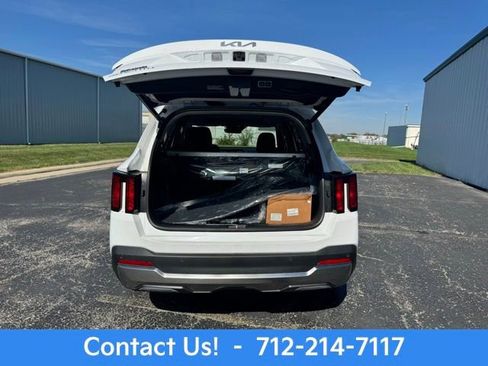 New 2025 Kia Sorento EX w/ Panoramic Sunroof Package image 10