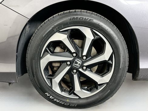 Used 2017 Honda Accord EX-L image 11