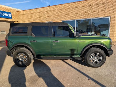 Used 2022 Ford Bronco Big Bend image 5