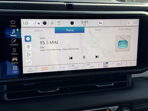 Certified 2025 Jeep Wrangler Sahara w/ Safety Group AWD/4WD image 14