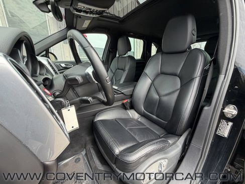Used 2012 Porsche Cayenne S image 35