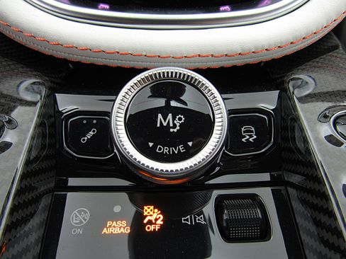 Used 2023 Aston Martin DBX 707 image 25