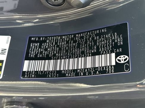 Certified 2025 Toyota Corolla SE image 30