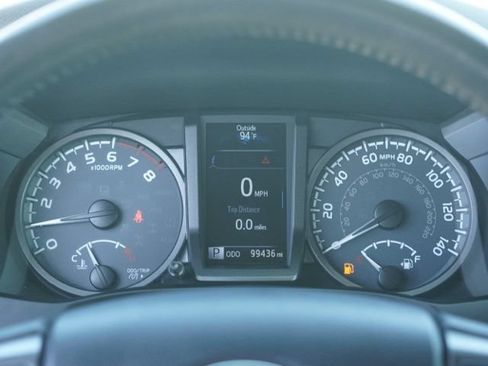 Used 2017 Toyota Tacoma TRD Off-Road AWD/4WD image 18