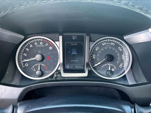 Used 2022 Toyota Tacoma SR5 w/ Technology Package AWD/4WD image 14
