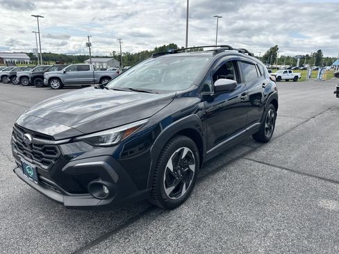 Used 2024 Subaru Crosstrek 2.5i Limited AWD/4WD image 3