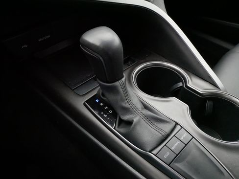 Certified 2023 Toyota Camry SE w/ Convenience Package image 23