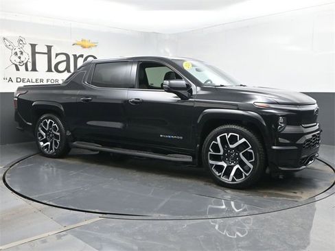 Certified 2024 Chevrolet Silverado EV RST image 6