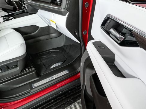 New 2026 Chevrolet Tahoe Premier w/ Sun And Tow Package image 27