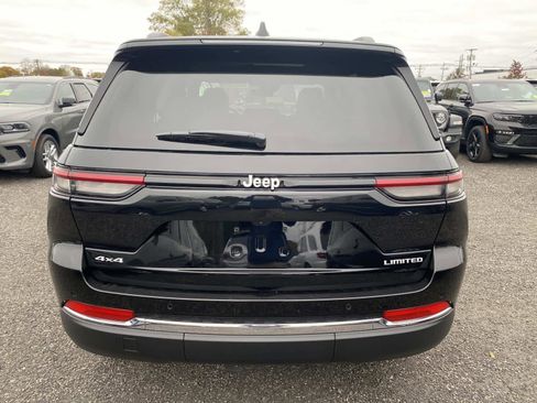 New 2025 Jeep Grand Cherokee Limited image 4