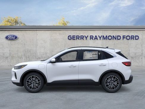 Used 2025 Ford Escape SE w/ PHEV Premium Package FWD image 3
