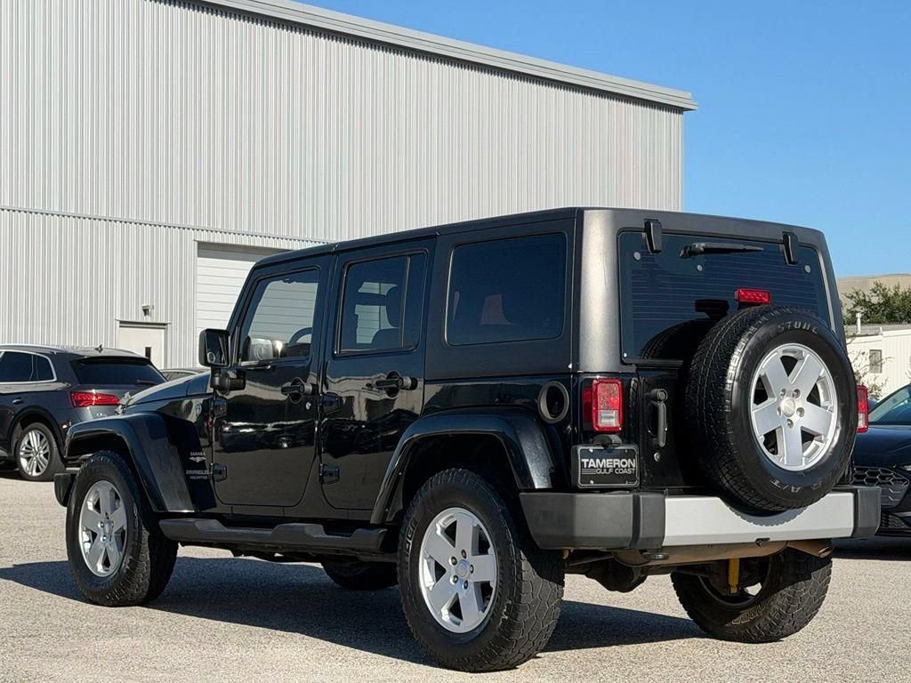Used 2012 Jeep Wrangler Unlimited Sahara AWD/4WD image 7