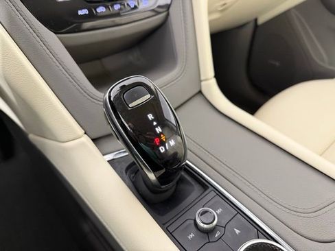 Used 2022 Cadillac XT5 Premium Luxury w/ LPO, Floor Liner Package image 22