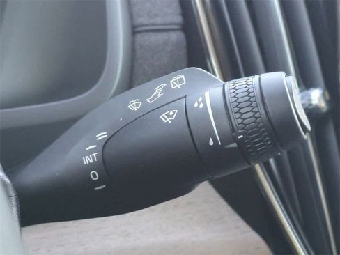 New 2026 Volvo XC90 B6 Plus w/ Protection Package Premier image 25