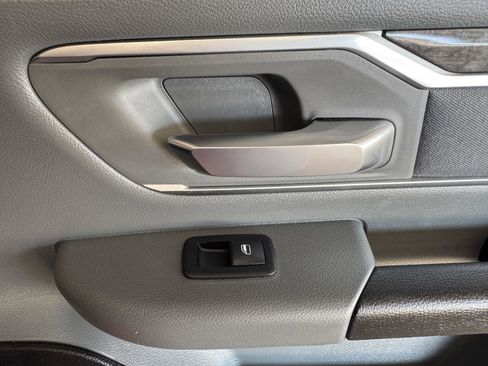 Used 2019 RAM 1500 Big Horn image 33