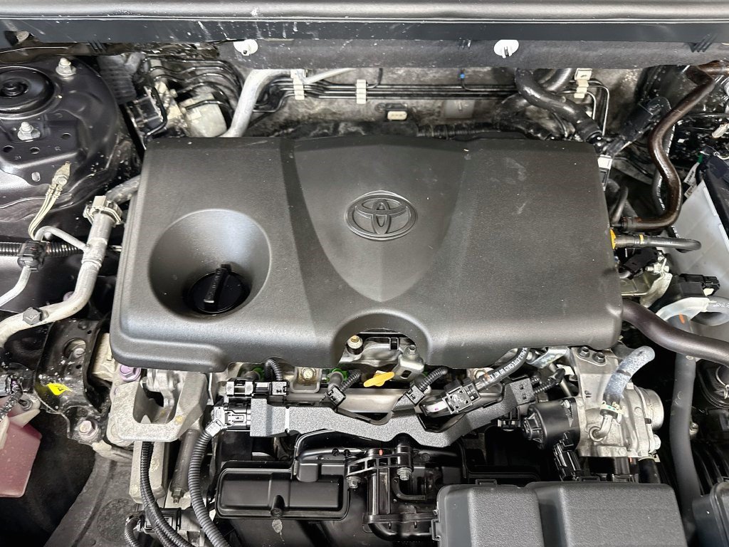 Used 2023 Toyota RAV4 XLE Premium FWD image 38