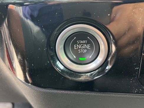 Used 2022 Chevrolet Silverado 1500 LT image 20