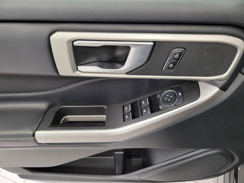 Used 2023 Ford Explorer XLT w/ Equipment Group 202A image 25