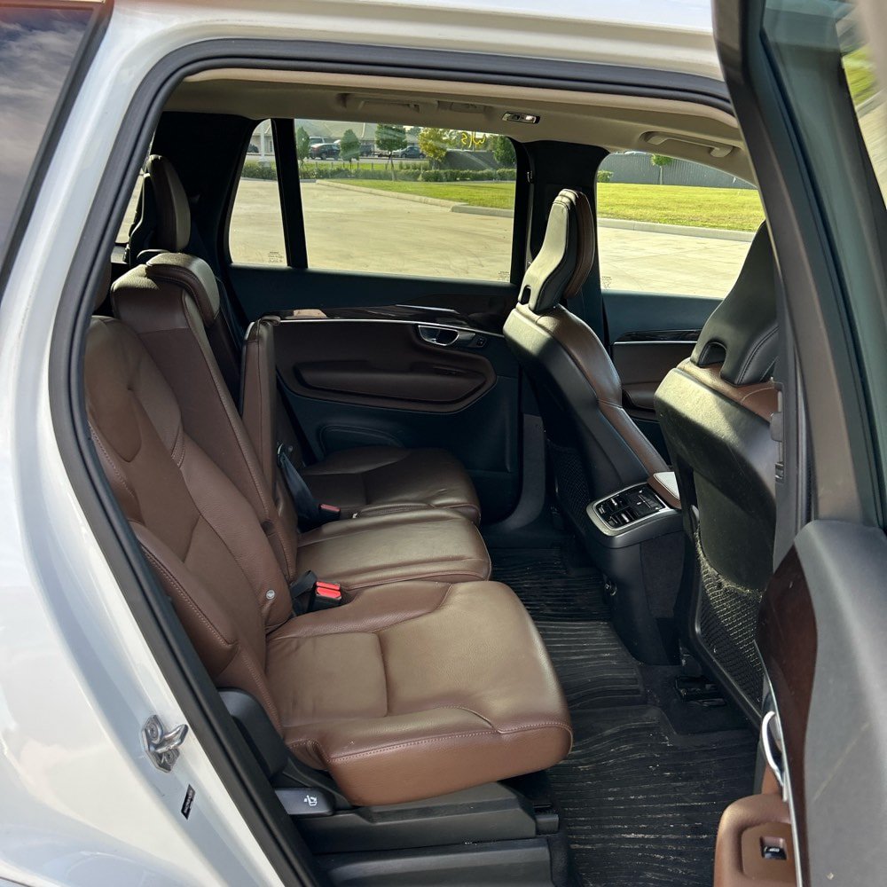 Used 2019 Volvo XC90 T6 Momentum w/ Advanced Package AWD/4WD image 11