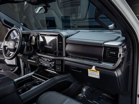 Used 2026 Ford F250 Platinum AWD/4WD image 18