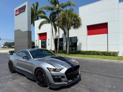 Used 2022 Ford Mustang Shelby GT500 w/ Handling Package RWD image 1
