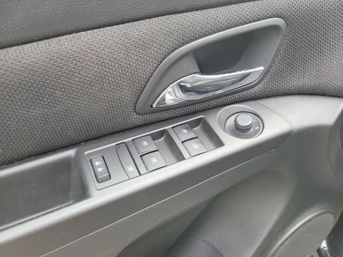 Used 2016 Chevrolet Cruze LT FWD image 25
