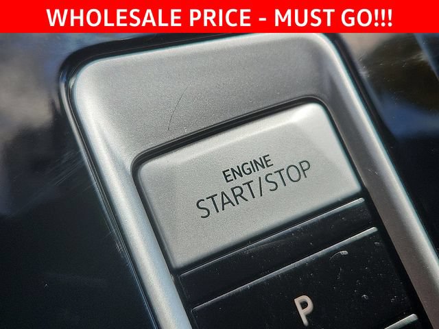 Used 2025 Volkswagen Atlas SEL AWD/4WD image 21
