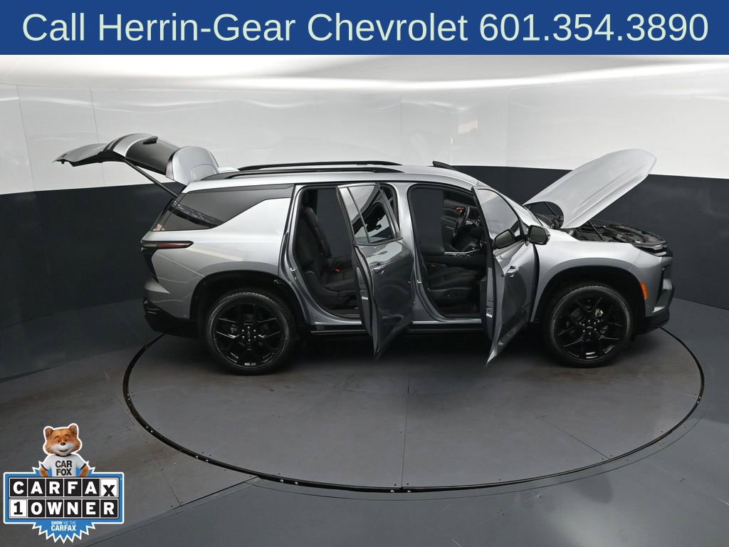 Used 2026 Chevrolet Traverse RS w/ LPO, Floor Liner Package FWD image 50
