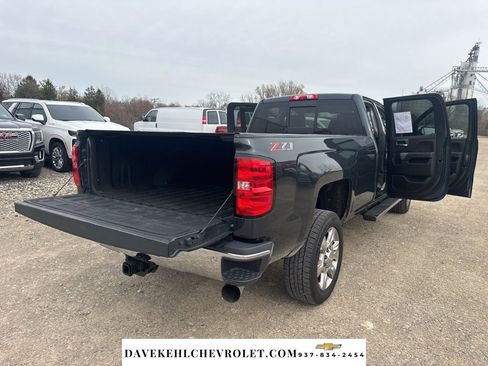 Used 2018 Chevrolet Silverado 2500 LTZ w/ LTZ Plus Package image 38