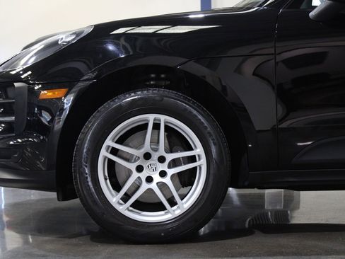 Used 2020 Porsche Macan image 9