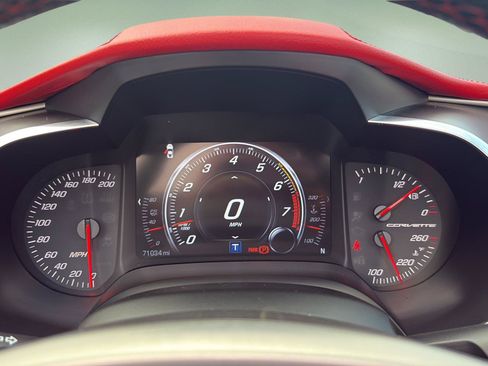 Used 2018 Chevrolet Corvette Stingray Convertible RWD image 24