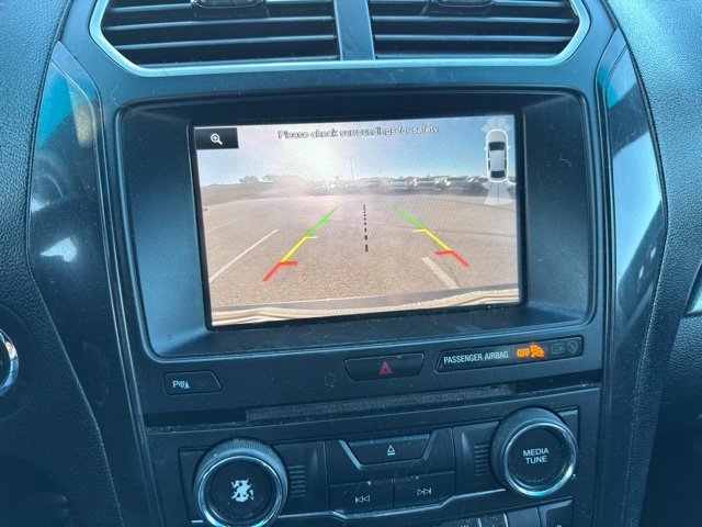 Used 2016 Ford Explorer XLT w/ Equipment Group 202A FWD image 8