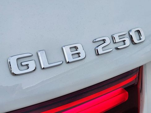 Certified 2026 Mercedes-Benz GLB 250 4MATIC image 12
