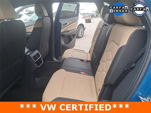 Used 2025 Volkswagen Atlas Cross Sport SE image 18