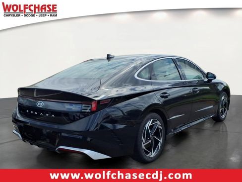 Used 2024 Hyundai Sonata SEL w/ Convenience Package FWD image 5