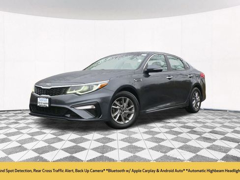 Used 2019 Kia Optima LX image 2
